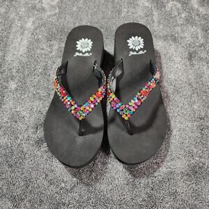 Yellow Box Shoes Jeweled flip flops Twiggy size 8 b20